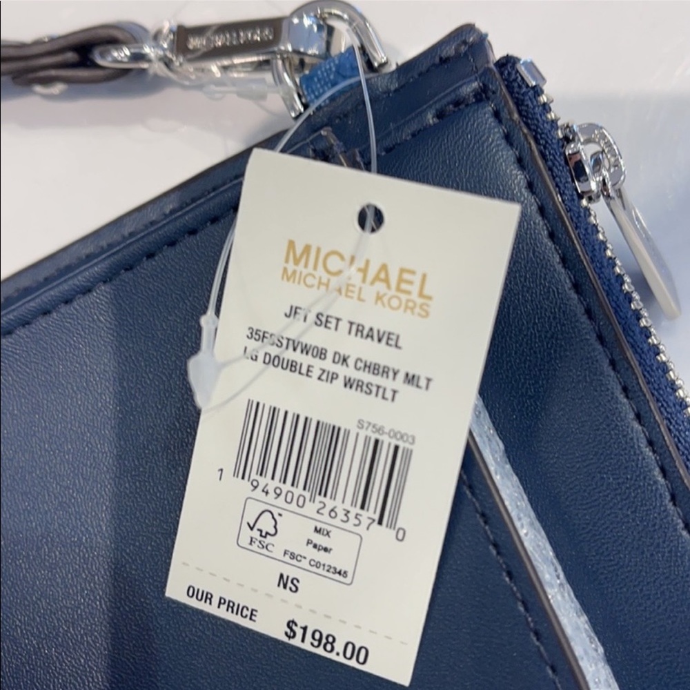MICHAEL KORS LARGE CHAIN SHOULDER TOTE NAVY & LG DOUBLE ZIP WRISTLET DK … - Picture 16 of 16